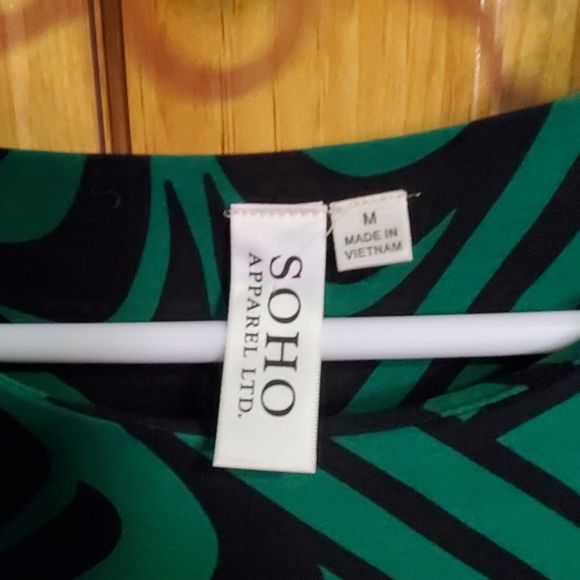 Dress - Picture 2 of 4